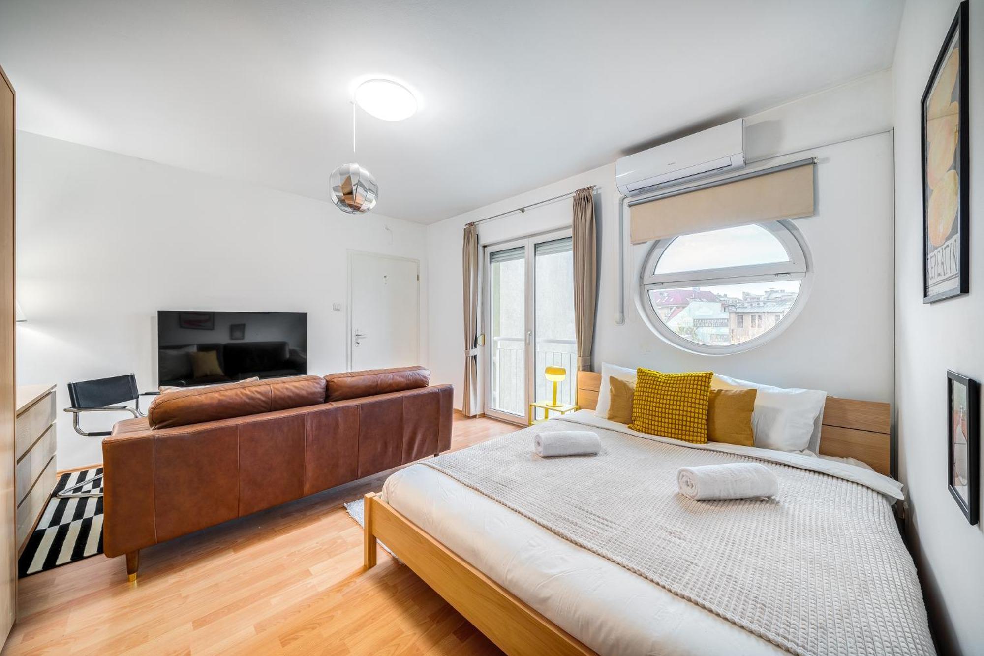 Dob Penthouse Apartment
